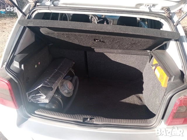 VW GOLF 4 1.6, снимка 7 - Автомобили и джипове - 52589345