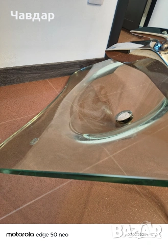 продавам стъклена мивка за баня със смесител и сифон, снимка 2 - Мивки - 53394271