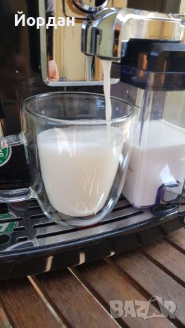 Кафемашина Saeco Xelsis обслужена изцяло. Топ клас! БГ меню! Тъч скрийн дисплей, снимка 8 - Кафемашини - 41662715