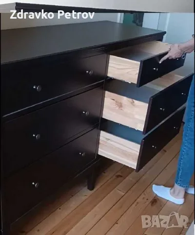 Шкаф със сгъваеми врати IKEA Idanäs 121x135 и скрин с 6 шкафчета 162х95, снимка 2 - Шкафове - 56145347