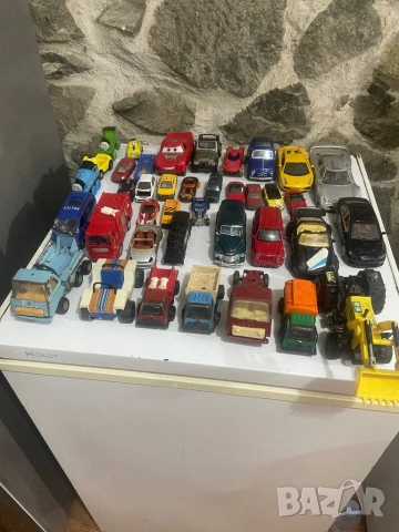  стари СОЦ метални и пластмасови колички 