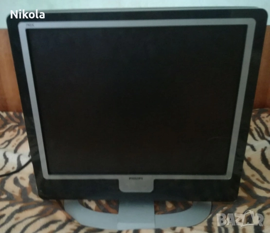 Продавам/Бартер Смарт Монитор PHILIPS 19X7FB/00 с Тъч Бутони, DVI-D, HDCP, VGA и USB !