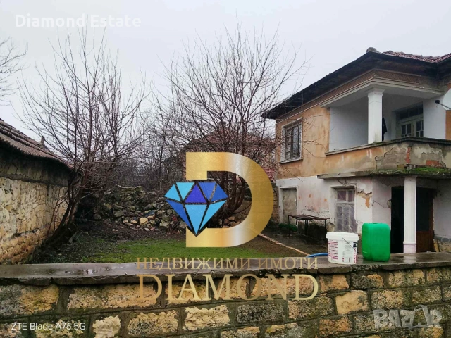 Двуетажна къща в село Малко Тръново, общ. Чирпан, снимка 2 - Къщи - 53709551