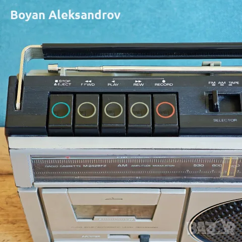 Радиокасетофон Sanyo M2429FZ (1982 г.), снимка 4 - Радиокасетофони, транзистори - 55875673