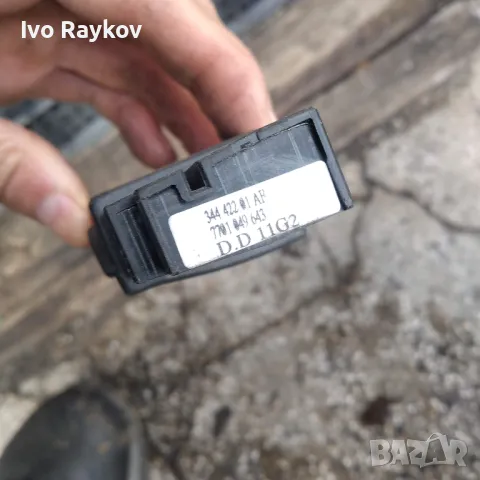 Лостче аудио управление за Renault Laguna II Hatchback , 7701049643 , снимка 2 - Части - 48600940