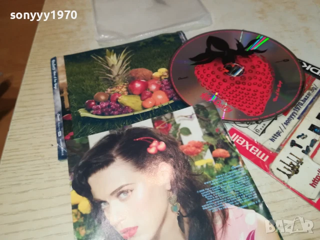 KATY PERRY CD-ВНОС GERMANY 0907251839, снимка 7 - CD дискове - 50965828