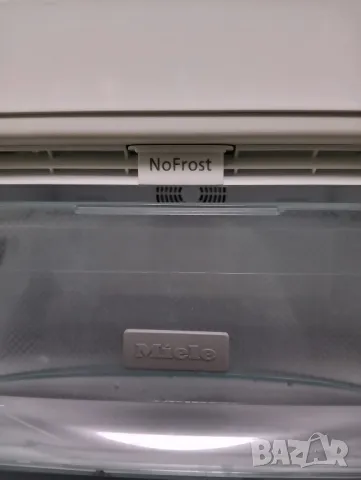 Като нов комбиниран хладилник с фризер Miele No frost Made in Germany 2 години гаранция!, снимка 8 - Хладилници - 48872976