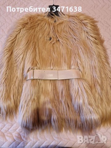Палто ново с косъм на Guess, S, снимка 4 - Палта, манта - 41084880