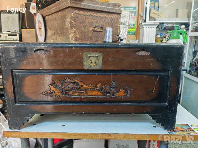 Стар китайски скрин от сандалово дърво