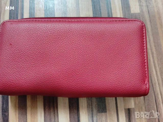 Дамски портфейл