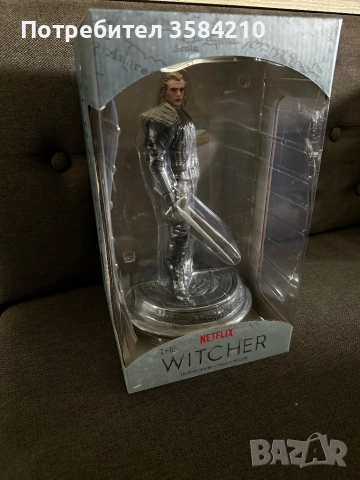 The Witcher комплект - PS5 игра + официална Dark Horse статуетка!, снимка 2 - PlayStation конзоли - 52890332