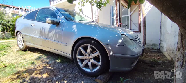Продава се цял за части Mercedes 220 CDI W203, снимка 3 - Части - 56081110