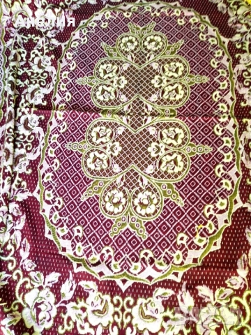 Красота! Жакардова голяма покривка 