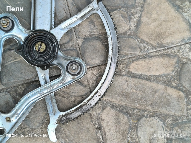 Десен механизъм за ел стъкло Мерцедес 124 седан , снимка 2 - Части - 53102925