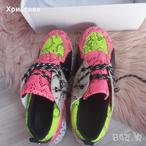 Неонови сникърси в зелено и цикламено - 30,00лв., снимка 2 - Маратонки - 34593220