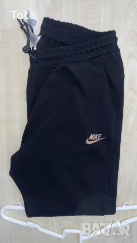 Оригинално долнище Nike Tech Fleece "Life of Syn"
, снимка 3 - Спортни дрехи, екипи - 56208723