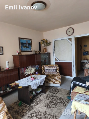 Продавам 4 стаен апартамент