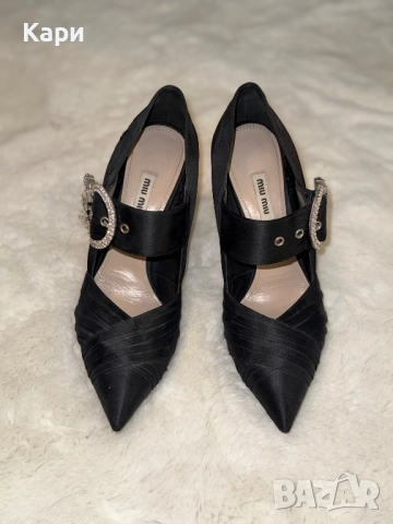 Елегантни обувки Miu Miu с камъни., снимка 2 - Дамски обувки на ток - 52474368