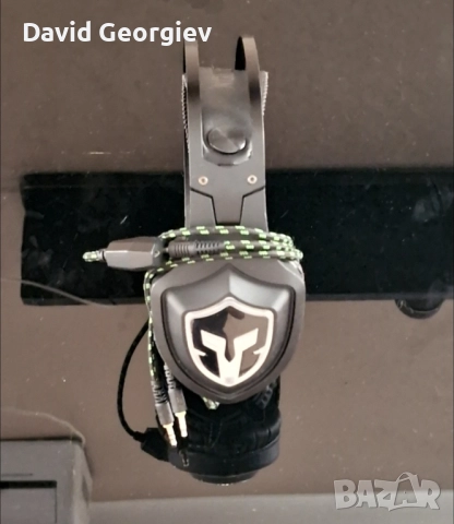 PlayStation 4 Pro + джойстик, слушалки, клавиатура, мишка и аксесоари, снимка 5 - PlayStation конзоли - 51837218