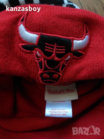 mitchell and ness chicago bulls winter cap - страхотна зимна шапка КАТО НОВА, снимка 6 - Шапки - 34763249