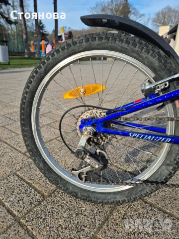Детски велосипед Specialized 20, снимка 5 - Скутери и тротинетки - 53844992