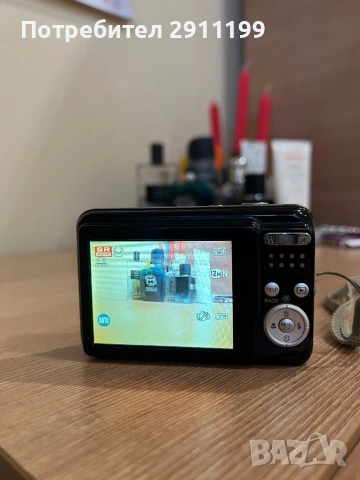 Фотоапарат Fujifilm 12 Mp с подаръци, снимка 3 - Фотоапарати - 53390770