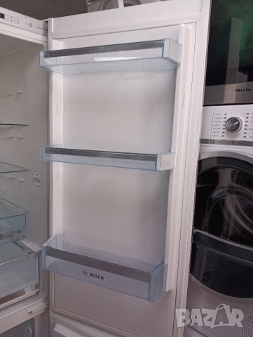 Комбиниран хладилник с фризер Бош Bosch с две години гаранция!, снимка 6 - Хладилници - 53556113