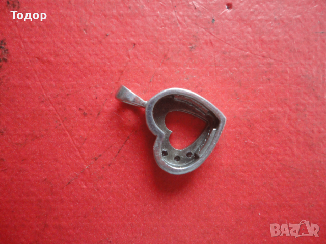 Сребърна висулка медальон с камъни 925, снимка 4 - Колиета, медальони, синджири - 44620224