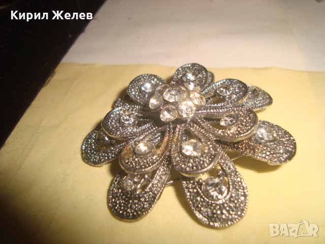 СТАРА СРЕБРИСТА СКЪПОЦЕННА ФЛОРАЛНА ВИНТИДЖ БРОШКА с БОХЕМСКИ ФАСЕТ КРИСТАЛИ 25082, снимка 4 - Други - 34528643