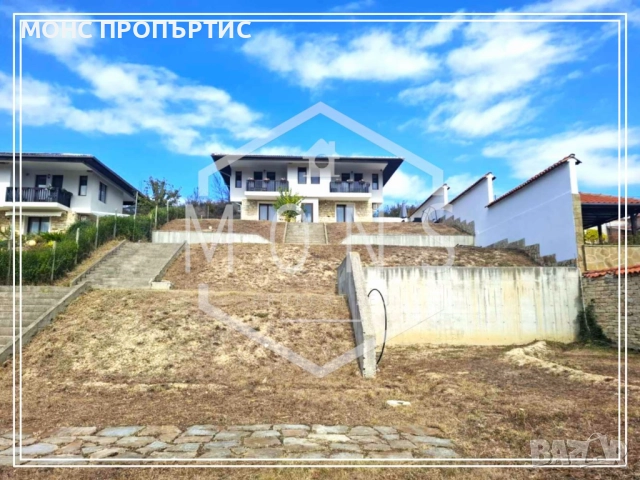 Двуетажна, луксозно обзаведена къща с просторен двор – с. Пчелище на минути от Велико Търново!