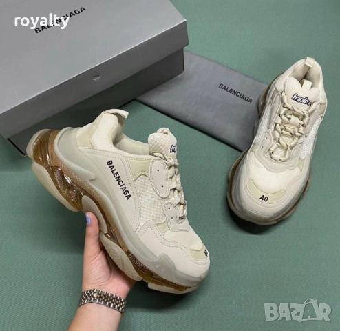 Balenciaga Triple S Бежови Дамски Маратонки 