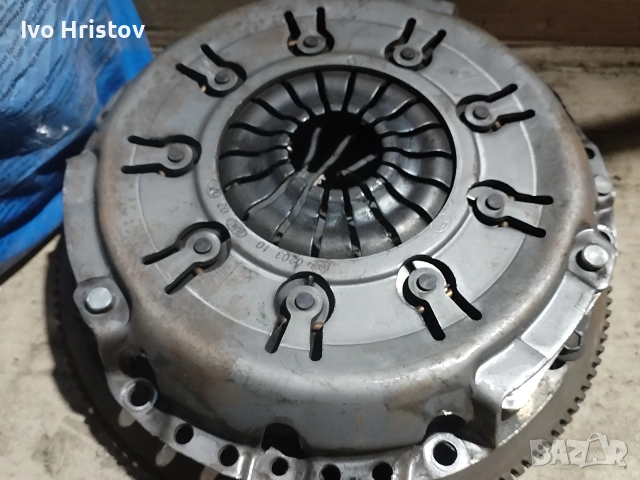 Продавам Luk комплект за Форд Мондео,Ескорт,Фиеста 1,6-V16, снимка 2 - Части - 53444741