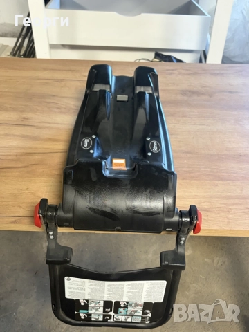 ISOFIX база Britax Römer за бебешко столче 0–13 кг с опорен крак
