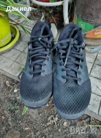 Маратонки Nike черни 38.5, снимка 3 - Детски маратонки - 51014866