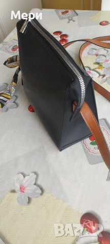 Дамска чанта, снимка 8 - Чанти - 53393761