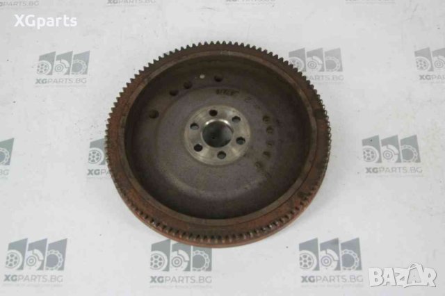 Маховик за Toyota Yaris Verso 1.3i 86к.с. (1999-2005), снимка 2 - Части - 41572981