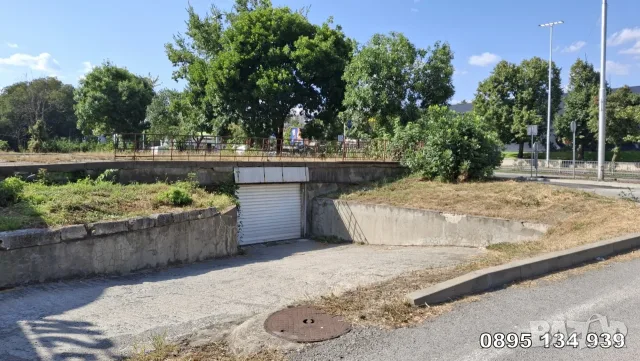 Гараж 18 кв.м под наем на ъгъла на Цар Освободител с хан Аспарух 