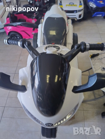 DE Акумулаторен мотор COMET бял, снимка 8 - Други - 53849105