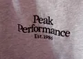 Оригинално горнище с качулка Peak Performance, снимка 9