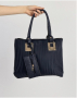 Луксозна дамска чанта от ест. к. със златисти метални елементи в комплект с портмоне 36/26 см, снимка 1 - Чанти - 44789750