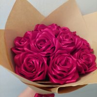 Букет от сатенени рози, снимка 1 - Ръчно изработени сувенири - 44450272