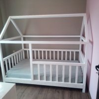 Детско легло тип къщичка, снимка 4 - Мебели за детската стая - 34274620