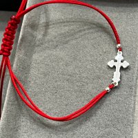 ПРОМОЦИЯ!Гривна червен конец със сребърна фигура кръст, снимка 1 - Гривни - 44303906