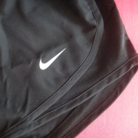 Nike Нови оригинални шорти, къси панталонки в черно, снимка 8 - Къси панталони и бермуди - 41586906