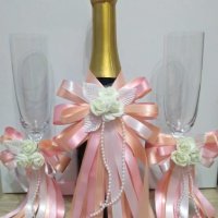 Сватбени украси за чаши и шампанско, снимка 1 - Сватбени аксесоари - 22366322
