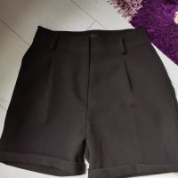 Къси панталони Trendyol, снимка 1 - Къси панталони и бермуди - 41391045
