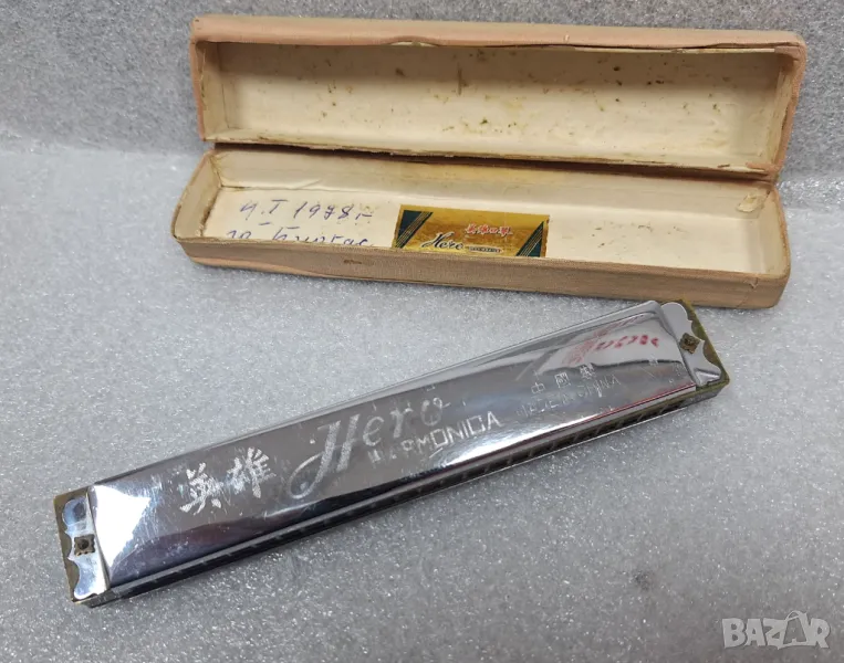 Стара, работеща Китайска Хармоника Hero 1978 г., снимка 1