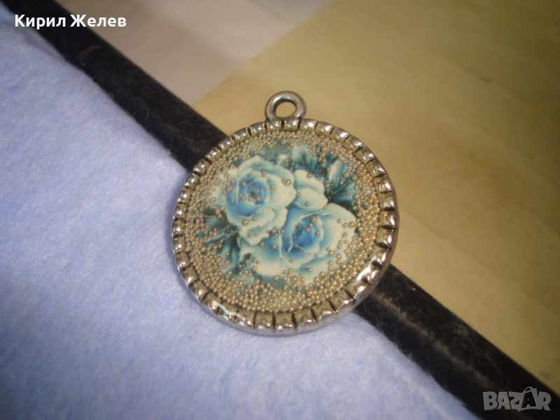 КРАСИВ МОДЕН ФЛОРАЛЕН СРЕБРИСТ АРТ МЕДАЛЬОН 26407, снимка 1