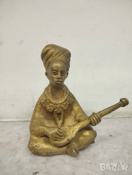 Бронзова статуетка-музикант, снимка 1