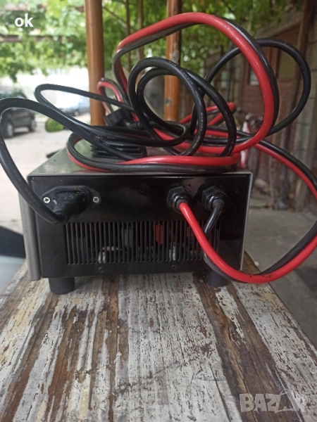 зарядно за акумулатор 24v, снимка 1